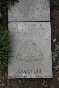 Wimereux Communal Cemetery - Hopwood, W H