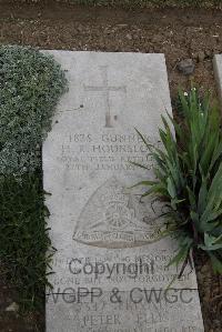Wimereux Communal Cemetery - Hounslow, H R