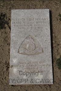 Wimereux Communal Cemetery - Howden, Frank William