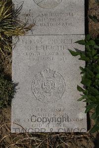 Wimereux Communal Cemetery - Hughes, Owen Parry
