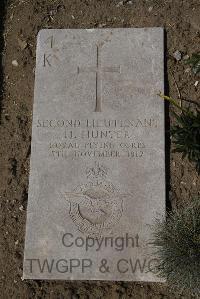 Wimereux Communal Cemetery - Hunter, Harry