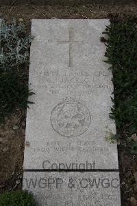 Wimereux Communal Cemetery - Jackson, G