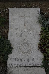 Wimereux Communal Cemetery - Johnson, Thomas