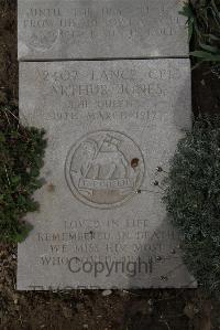 Wimereux Communal Cemetery - Jones, Arthur