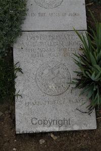 Wimereux Communal Cemetery - Jones, David William