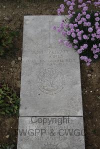 Wimereux Communal Cemetery - Jones, R