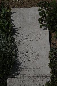 Wimereux Communal Cemetery - Joyce, Harold Leonard