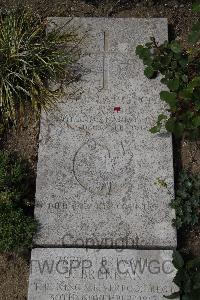 Wimereux Communal Cemetery - Kane, Louis