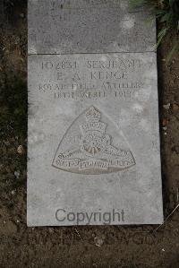 Wimereux Communal Cemetery - Kence, E A