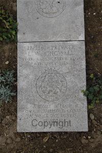 Wimereux Communal Cemetery - Kingwell, Leonard William