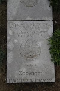Wimereux Communal Cemetery - King, Sidney Edward