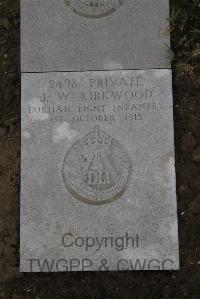Wimereux Communal Cemetery - Kirkwood, J W
