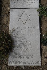 Wimereux Communal Cemetery - Klein, Michael