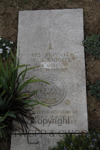 Wimereux Communal Cemetery - Knight, William Alfred