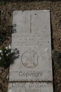 Wimereux Communal Cemetery - Knight, William Herbert