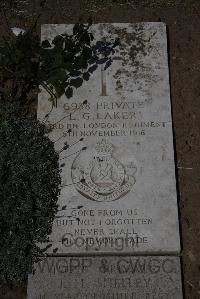 Wimereux Communal Cemetery - Laker, Edward George