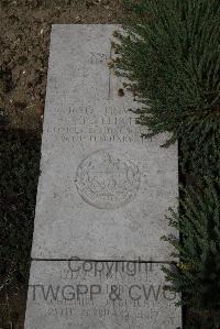 Wimereux Communal Cemetery - Leech, Frederick
