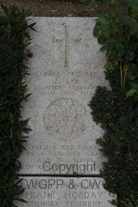 Wimereux Communal Cemetery - Lee, Joseph