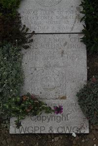 Wimereux Communal Cemetery - Linge, Charles William