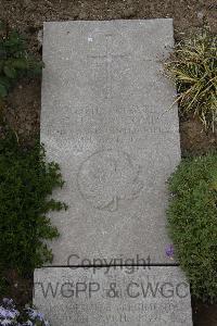 Wimereux Communal Cemetery - Lipscomb, C H P
