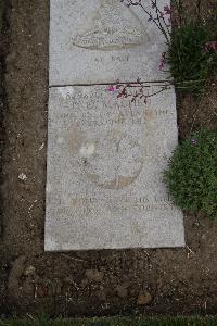 Wimereux Communal Cemetery - MacHen, Frank Ernest