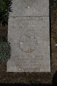Wimereux Communal Cemetery - Martin, Donald Alexander