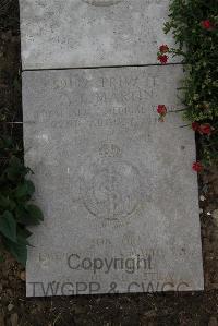 Wimereux Communal Cemetery - Martin, Arthur Lynd