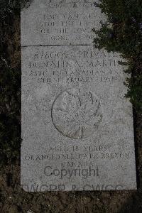 Wimereux Communal Cemetery - Martin, Lawrence