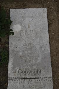 Wimereux Communal Cemetery - Martin, Robert