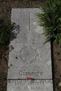Wimereux Communal Cemetery - McEvoy, Edward