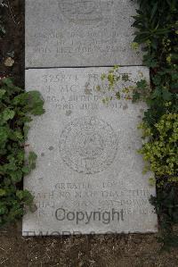 Wimereux Communal Cemetery - McGowan, John