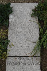 Wimereux Communal Cemetery - McLauchlan, George Lyall