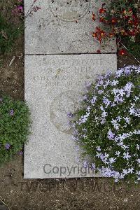 Wimereux Communal Cemetery - McNeil, S