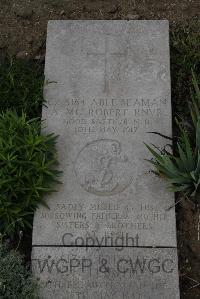 Wimereux Communal Cemetery - McRobert, Alexander
