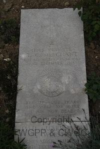Wimereux Communal Cemetery - Merchant, T C