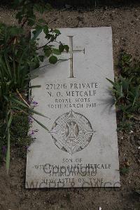 Wimereux Communal Cemetery - Metcalf, Norman Oliver