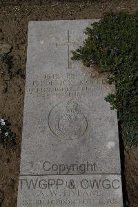 Wimereux Communal Cemetery - Morris, Frederick