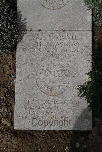 Wimereux Communal Cemetery - Mowbray, C H