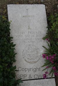 Wimereux Communal Cemetery - Mustoe, Ernest David