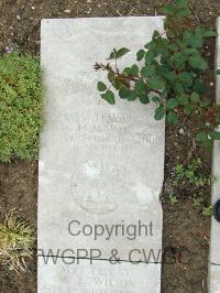 Wimereux Communal Cemetery - Martin, C H