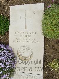 Wimereux Communal Cemetery - Meek, Thomas