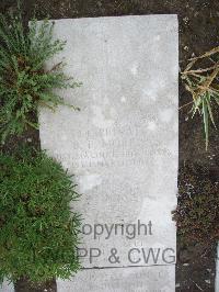 Wimereux Communal Cemetery - Morris, Brian Percy