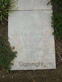 Wimereux Communal Cemetery - Muller, Hermann