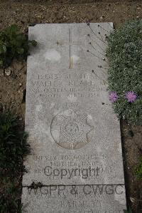Wimereux Communal Cemetery - Neale, Walter