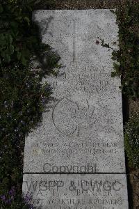 Wimereux Communal Cemetery - Nunn, John James