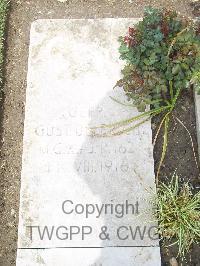 Wimereux Communal Cemetery - Oelerich, Gustav