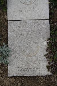 Wimereux Communal Cemetery - Parker, R