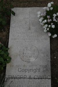 Wimereux Communal Cemetery - Phillips, Arthur Jack