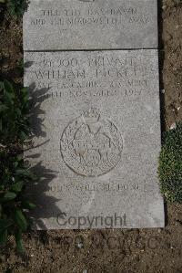 Wimereux Communal Cemetery - Pickett, William