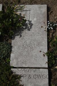 Wimereux Communal Cemetery - Pitts, J
